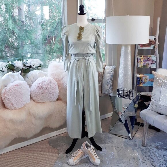 NWT Rachel Zoe icy mint green puff sleeve sweatshirt top & belted sweatpants set - Picture 2 of 14